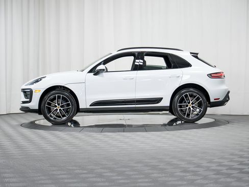 New 2026 Porsche Macan AWD/4WD image 31