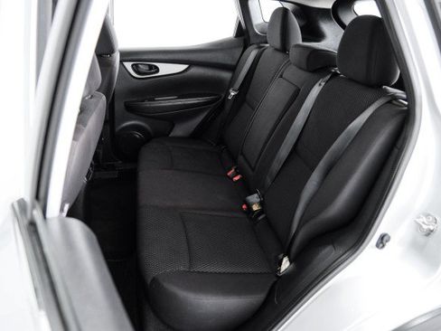 Used 2019 Nissan Rogue Sport S FWD image 33