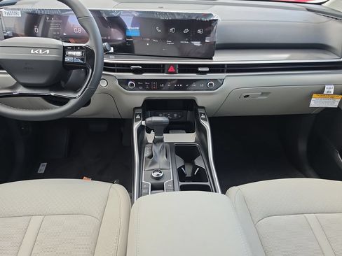 New 2026 Kia Sorento S FWD image 14