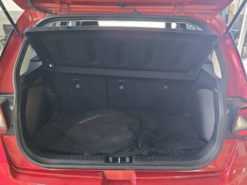 Used 2022 Hyundai Venue SE FWD image 6