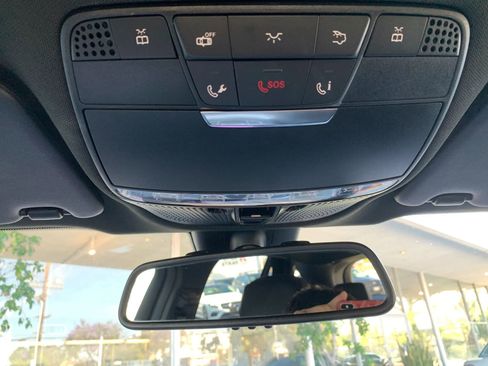 Used 2018 Mercedes-Benz GLC 300 image 19