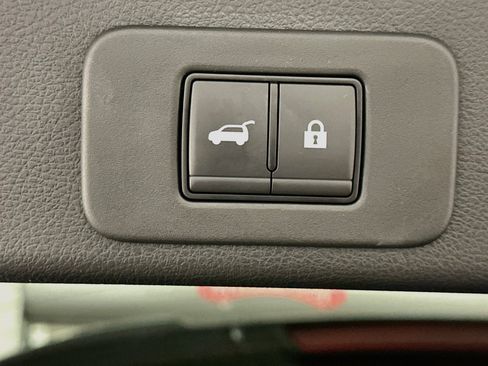 Used 2025 Nissan Murano SV AWD/4WD image 30