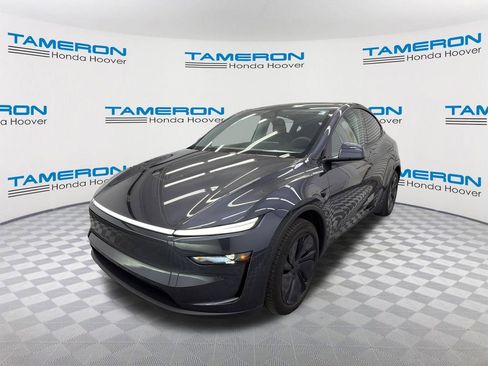 Used 2026 Tesla Model Y Long Range image 1