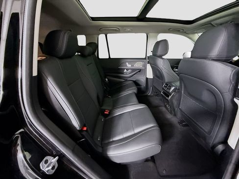 Certified 2026 Mercedes-Benz GLS 450 4MATIC image 23