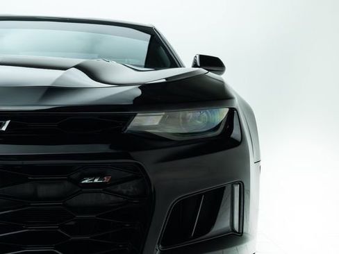 Used 2018 Chevrolet Camaro ZL1 image 7