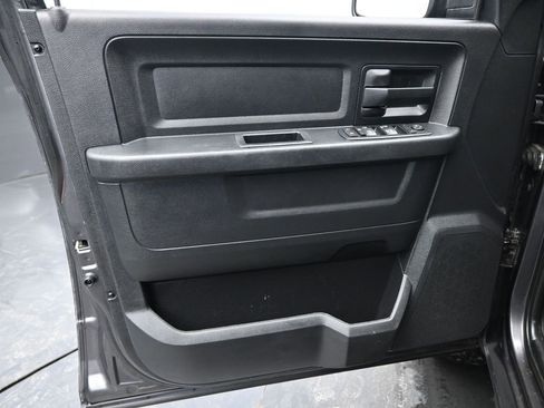 Used 2016 RAM 1500 Express image 26