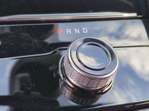 New 2025 Jeep Grand Cherokee L Laredo w/ Luxury Tech Group I RWD image 32