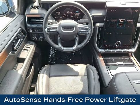 Used 2025 GMC Yukon Denali w/ LPO, Get Active Package AWD/4WD image 3