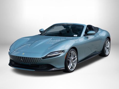 Used 2024 Ferrari Roma Spider RWD image 5