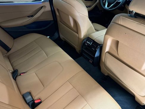 Certified 2023 BMW 530e w/ Convenience Package image 30