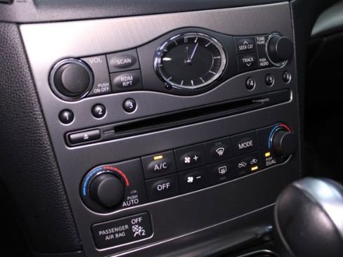 Used 2013 INFINITI G37 Journey w/ Premium Pkg image 21