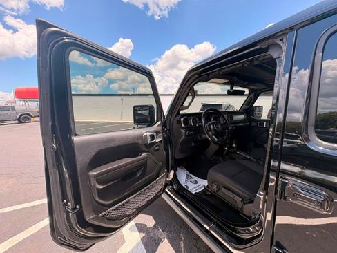 Used 2021 Jeep Wrangler Unlimited Sport AWD/4WD image 29