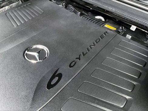 New 2026 Mercedes-Benz GLS 450 4MATIC image 15