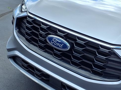 Used 2024 Ford Escape ST-Line w/ Tech Pack #1 AWD/4WD image 33
