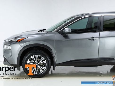 Used 2023 Nissan Rogue SV FWD image 3