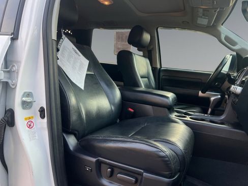 Used 2019 Toyota Sequoia TRD Sport image 15