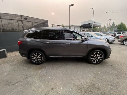 Used 2019 Honda Pilot Touring image 7