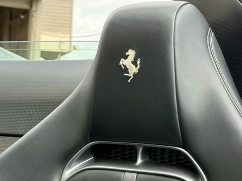 Used 2023 Ferrari SF90 Spider image 79