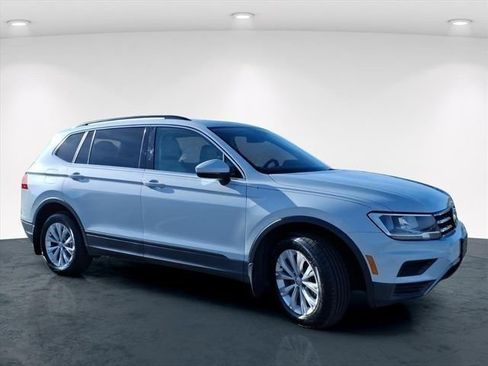 Used 2019 Volkswagen Tiguan SE w/ Panoramic Sunroof Package image 21