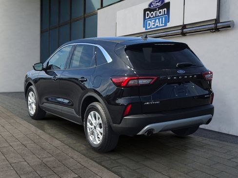 Used 2023 Ford Escape Active AWD/4WD image 5