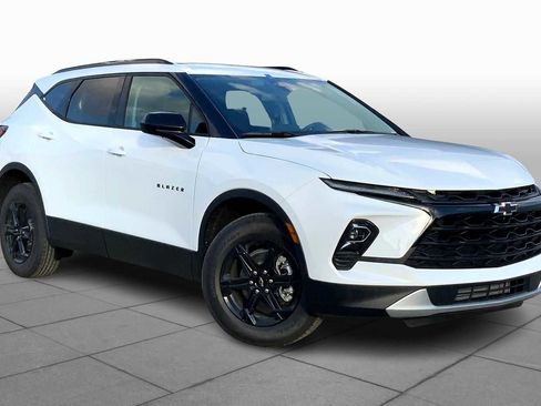 New 2025 Chevrolet Blazer LT w/ Redline Edition image 2