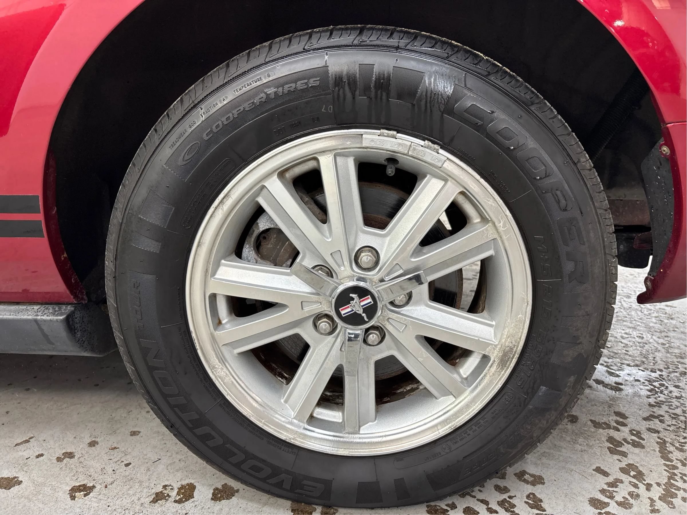 Used 2007 Ford Mustang Premium RWD image 28
