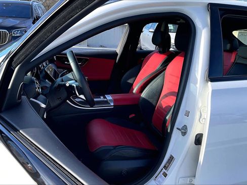 Used 2023 Mercedes-Benz C 300 Sedan image 7