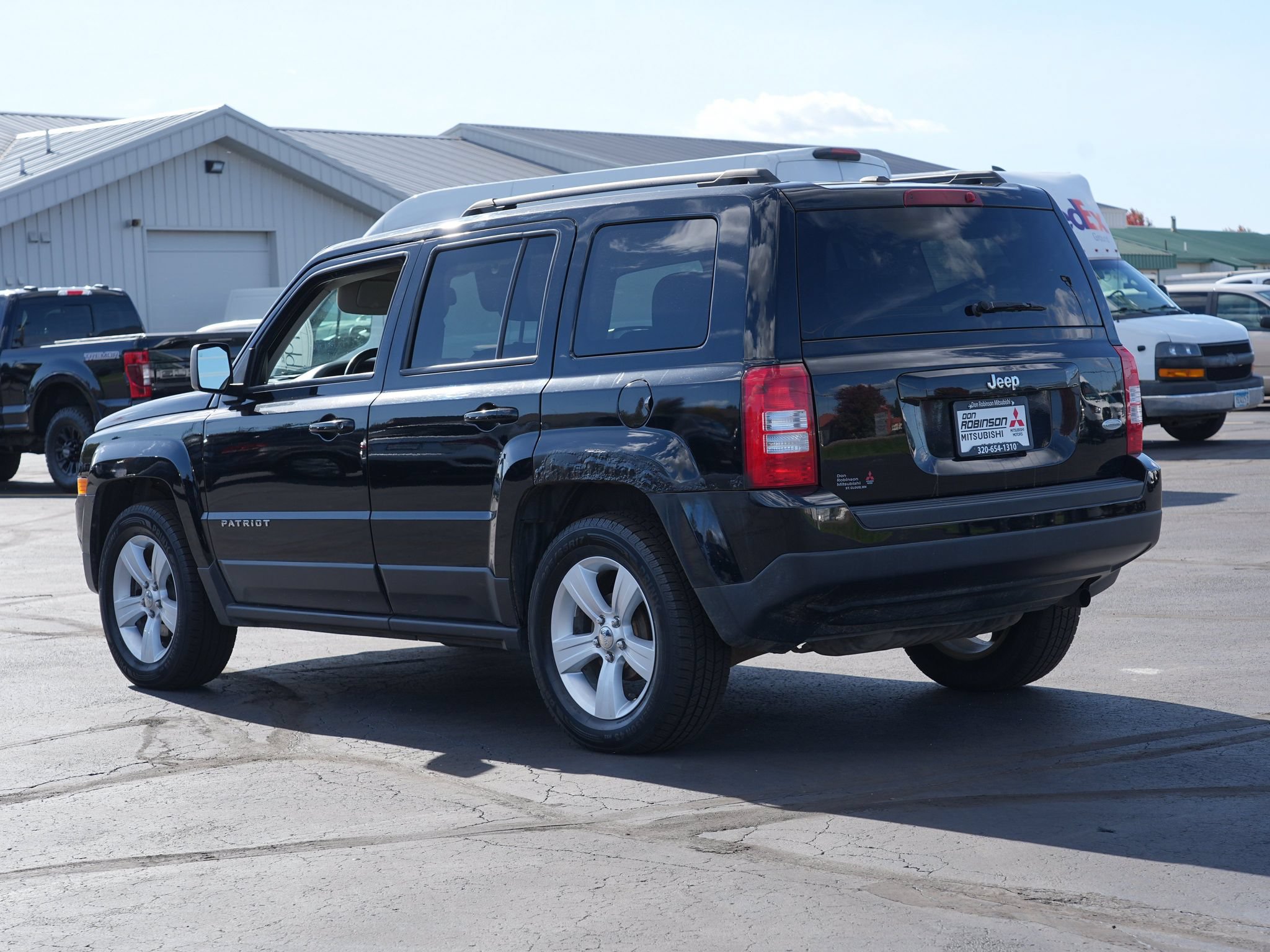 Used 2016 Jeep Patriot Latitude FWD image 6