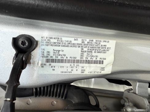 Used 2015 Ford Focus SE image 43