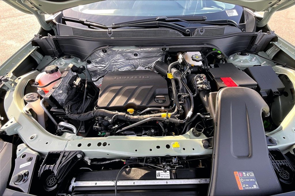 New 2026 Chevrolet Trax ACTIV w/ Sunroof Package FWD image 11