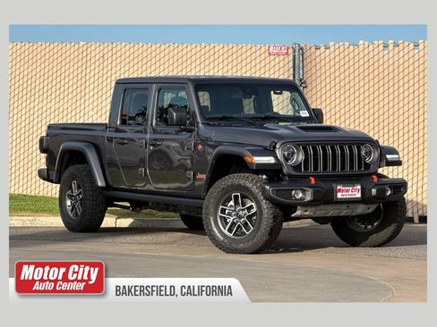 Used 2025 Jeep Gladiator Mojave w/ Convenience Group AWD/4WD image 1