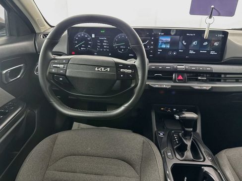 Used 2025 Kia K4 EX FWD image 27