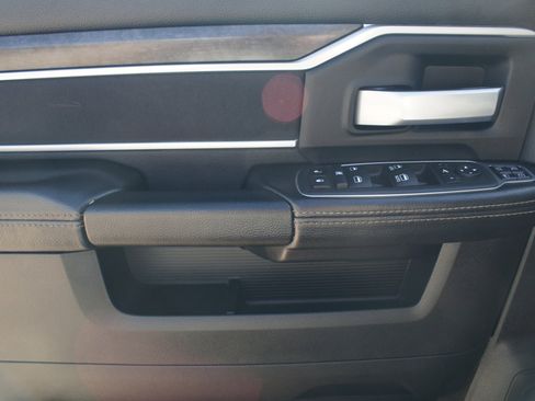 Used 2024 RAM 2500 Big Horn image 30