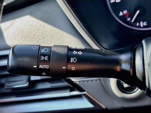 Used 2022 Subaru Outback Limited AWD/4WD image 12