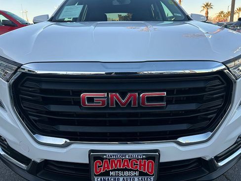 Used 2024 GMC Terrain SLE image 71