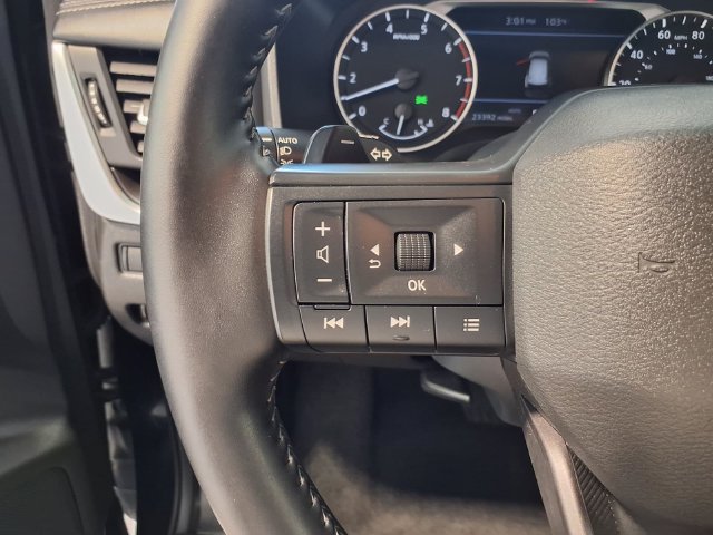 Used 2026 Nissan Rogue SV AWD/4WD image 7