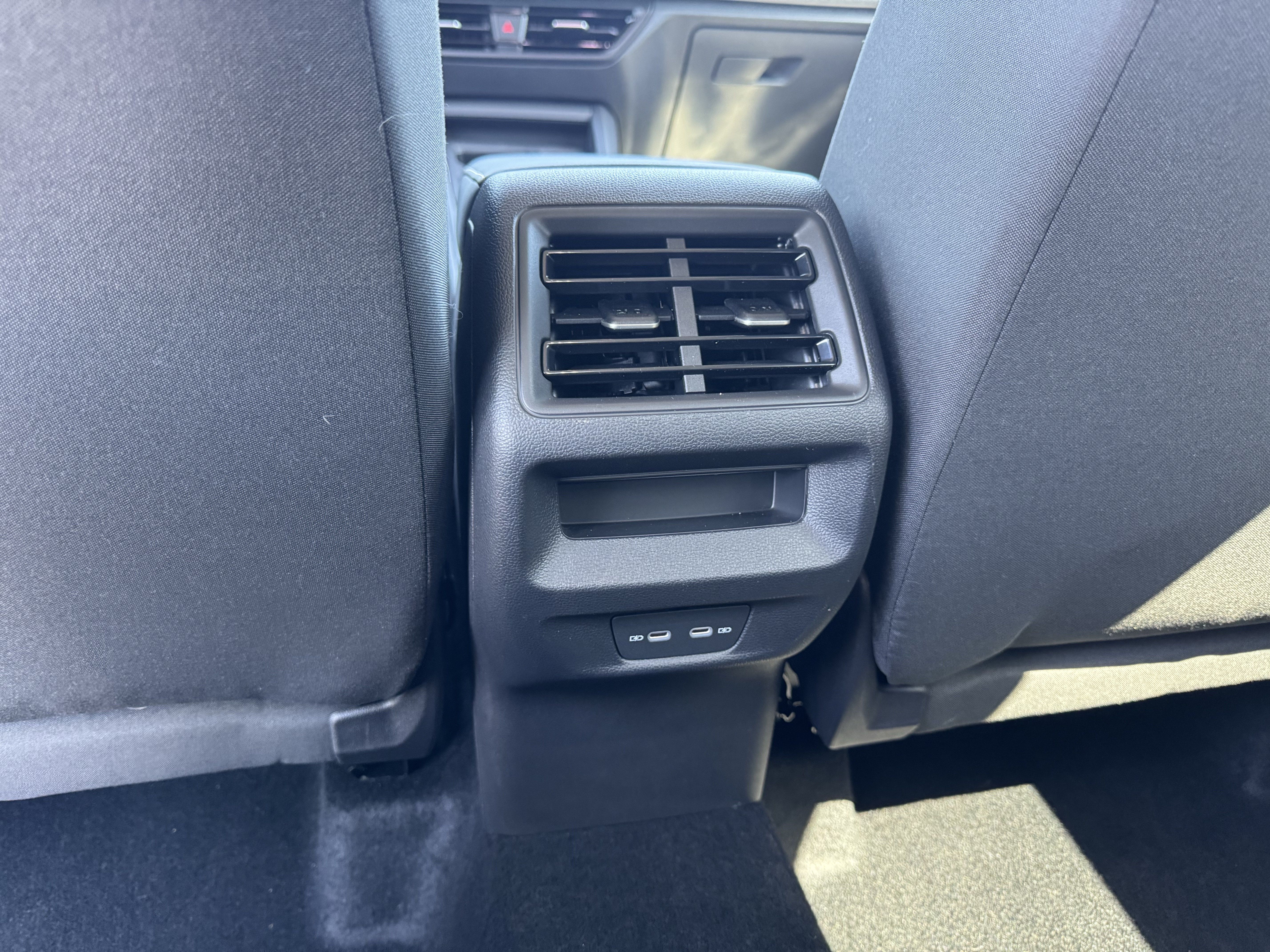 Certified 2025 Volkswagen Tiguan S FWD image 29