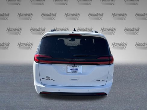 New 2026 Chrysler Pacifica Limited w/ S Appearance Package image 7