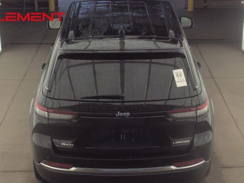 Used 2023 Jeep Grand Cherokee Limited image 6