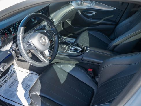 Used 2018 Mercedes-Benz E 300 4MATIC w/ Premium 2 Package image 15