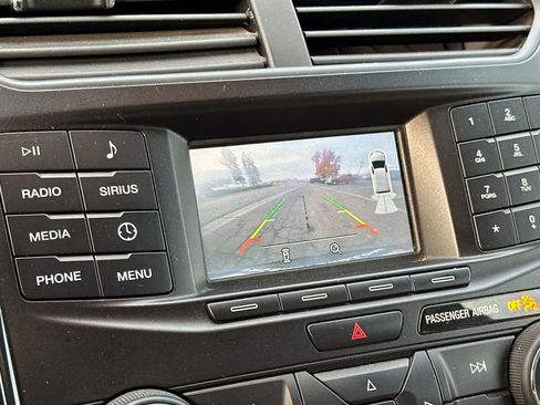 Used 2018 Ford Explorer XLT image 20