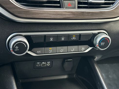 Used 2024 Nissan Altima 2.5 SV image 21