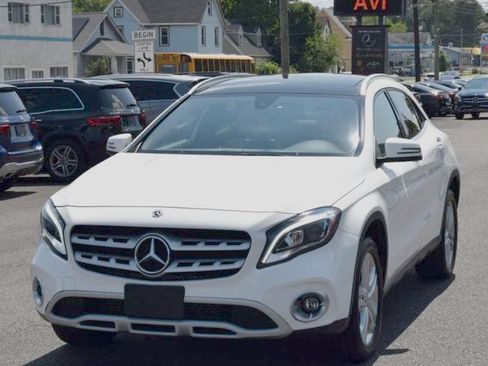 Used 2019 Mercedes-Benz GLA 250 4MATIC image 2
