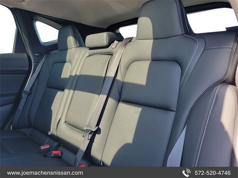 New 2025 Nissan Murano SL image 17