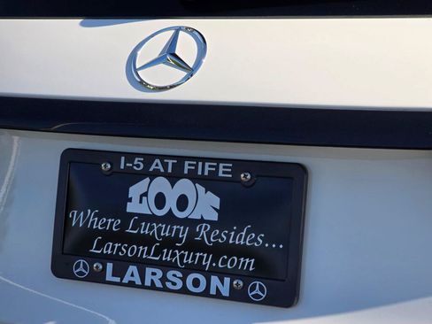 Used 2023 Mercedes-Benz GLC 300 4MATIC image 32