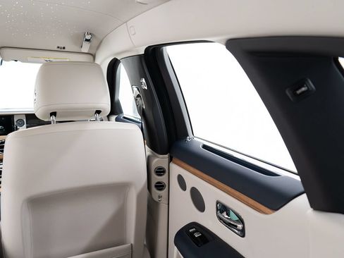 Certified 2022 Rolls-Royce Ghost AWD/4WD image 31