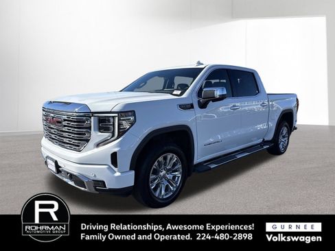 Used 2024 GMC Sierra 1500 Denali w/ Technology Package AWD/4WD image 4