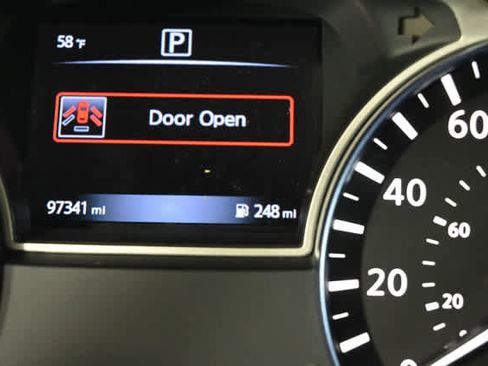 Used 2017 Nissan Altima 2.5 SR FWD image 23