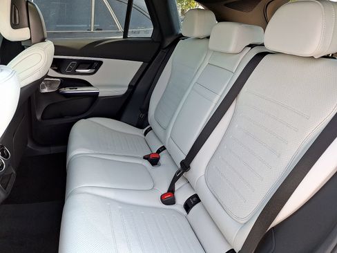 New 2026 Mercedes-Benz GLC 300 4MATIC image 6