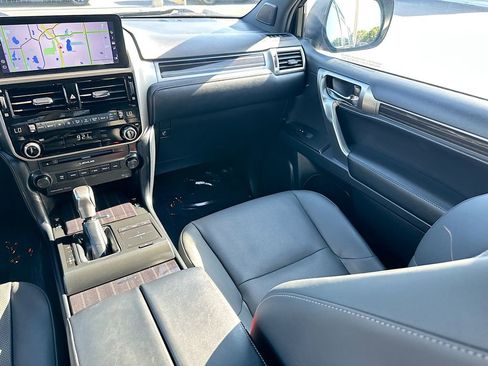 Used 2023 Lexus GX 460 Premium image 23
